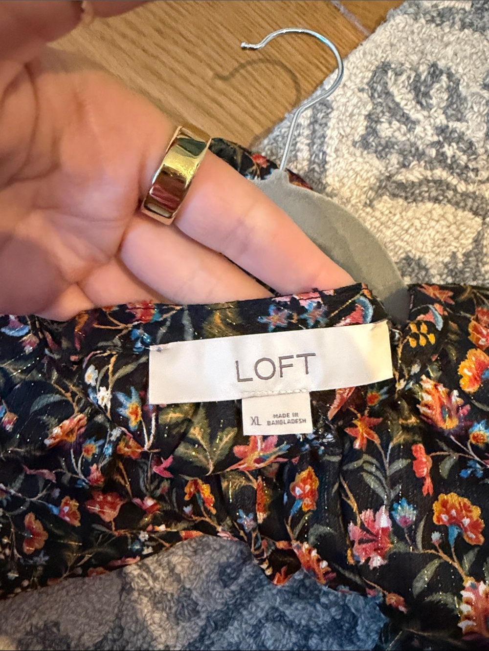 Loft Floral Print Black Women's Blouse - Picture 3 of 3